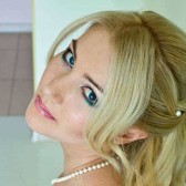 вечерняя прическа с длинной челкой