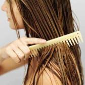 Расчесывать волосы после мытья головы
